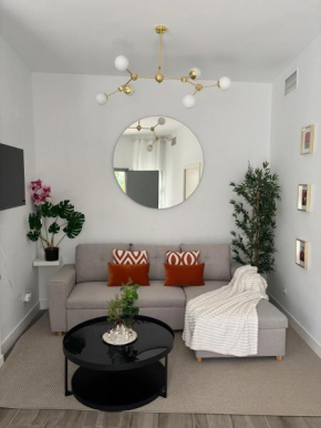 Menaleka's House 7, Malaga